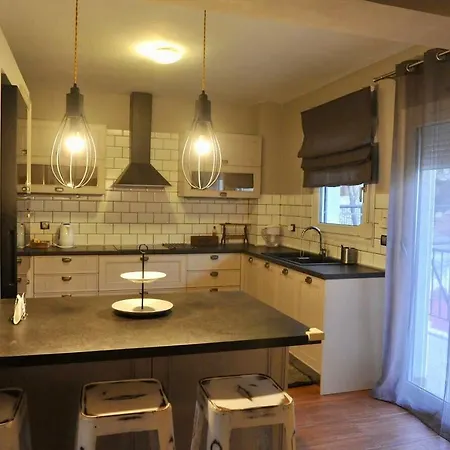 Orfeas Cozy Mansion Appartamento *